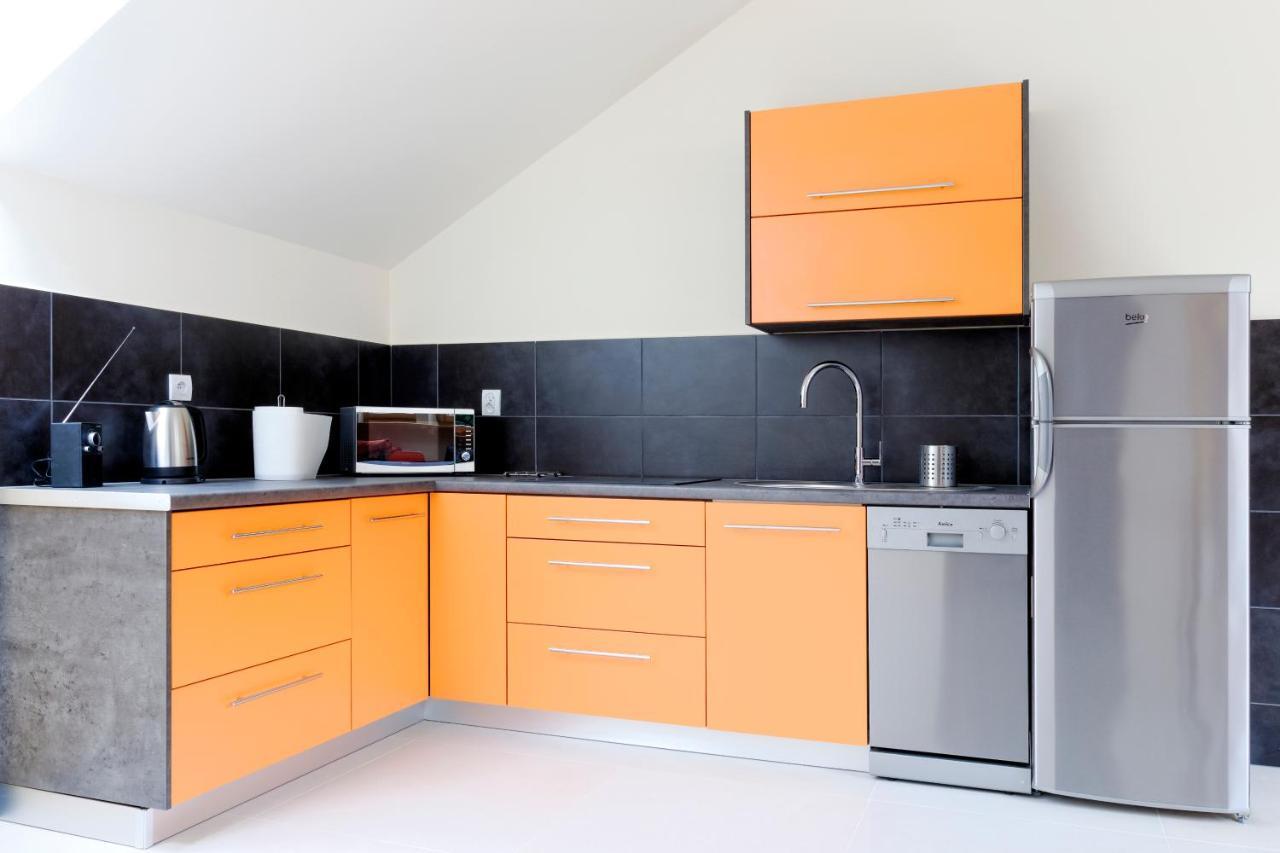 Modern Apartment In Jawiszowice Extérieur photo