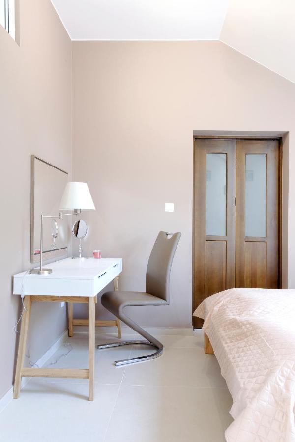 Modern Apartment In Jawiszowice Extérieur photo
