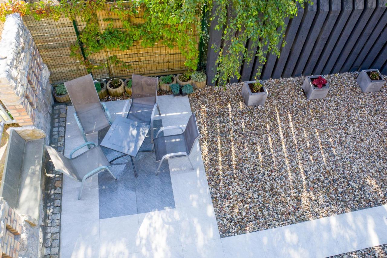 Modern Apartment In Jawiszowice Extérieur photo